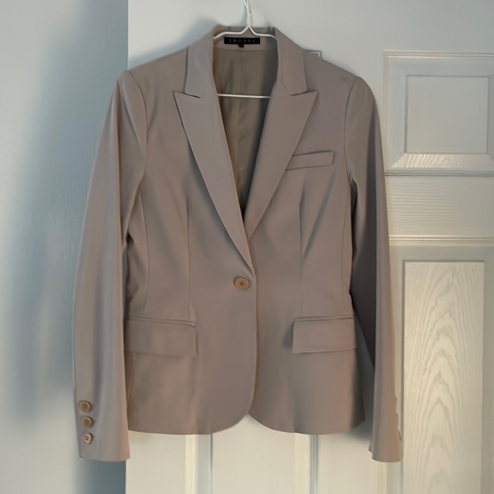 Classic Theory blazer